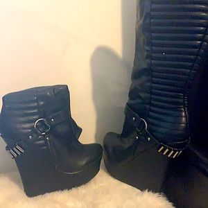 blk leather platform stylish boots 7 1/2